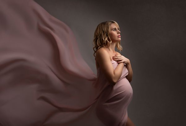 Maternity photo shoot Leeds