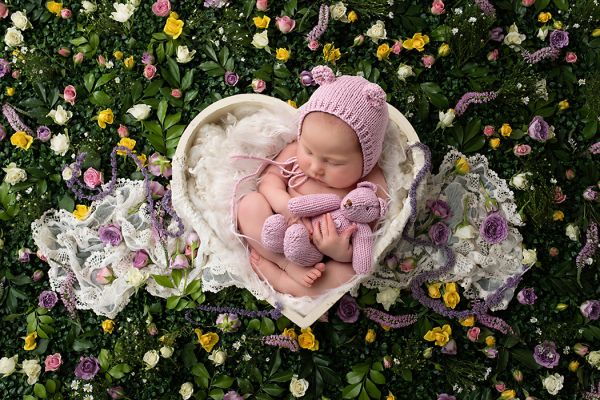 newborn baby photographer leeds